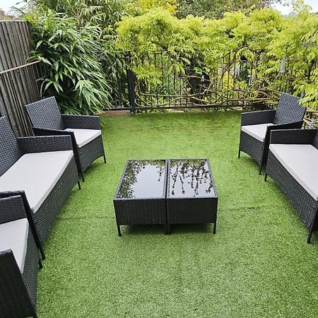 The Hive 4 Bed House Pool Table Air-Con Villa Maidstone Exterior foto
