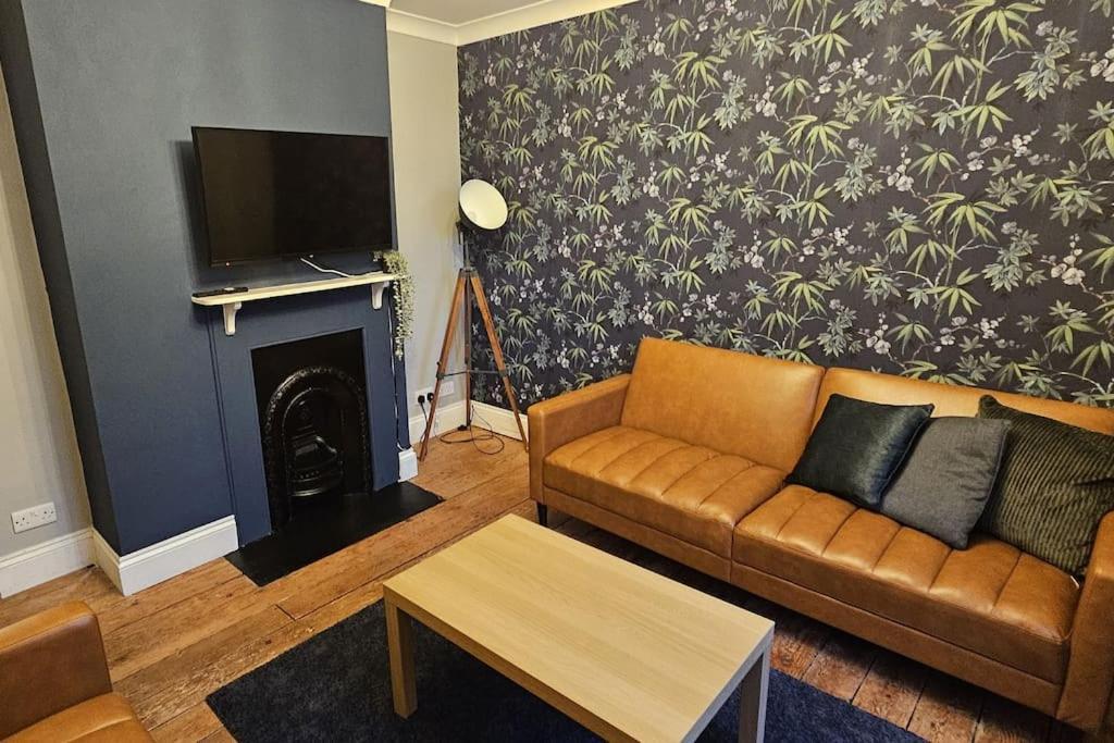 The Hive 4 Bed House Pool Table Air-Con Villa Maidstone Exterior foto