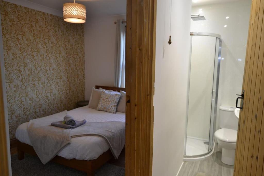 The Hive 4 Bed House Pool Table Air-Con Villa Maidstone Exterior foto